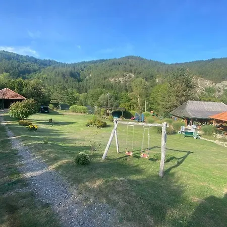 Seosko Domacintsvo Kod Cvela 아파트