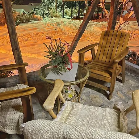 아파트 Seosko Domacintsvo Kod Cvela